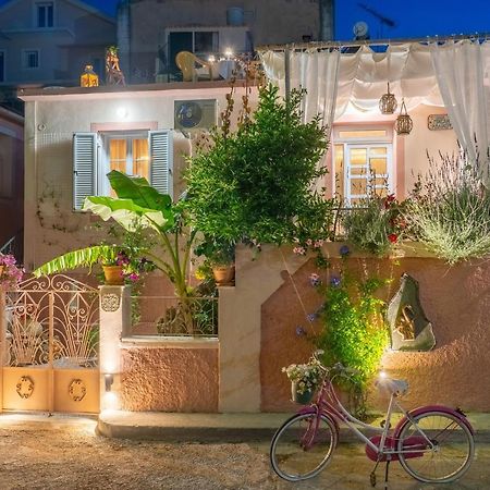 Flowers In The City - Elegant Home In Argostoli Eksteriør billede